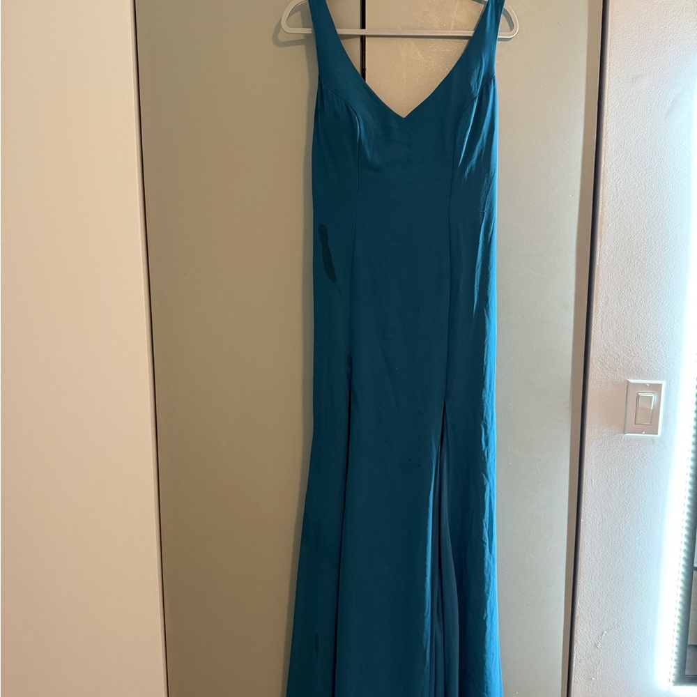Elegant Teal Evening Gown